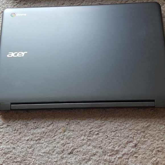 Acer Chromebook 15 laptop in good condition - Picture 2 of 8